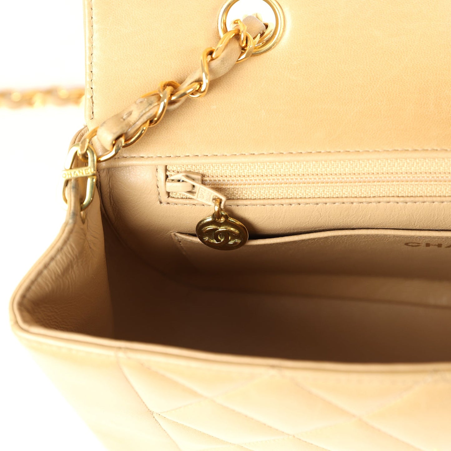 Vintage Chanel Small Diana Flap Bag Beige Lambskin Gold Hardware