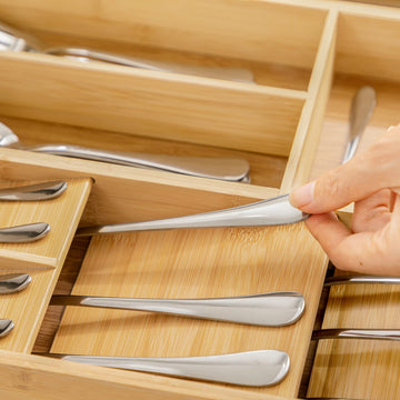 Bamboo Expandable Drawer Organizer for Cutlery – 33–56.2 × 43 × 6 cm – Natural